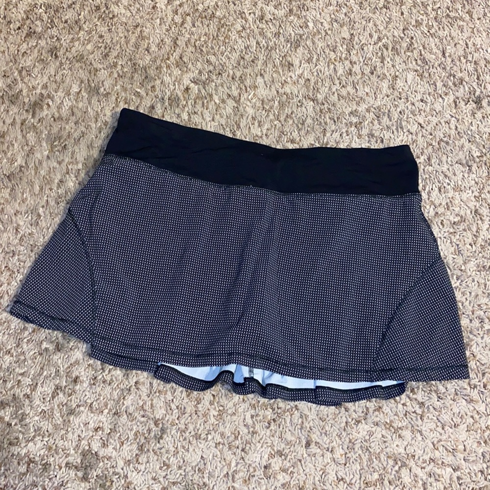 Lululemon skirt size 8 regular